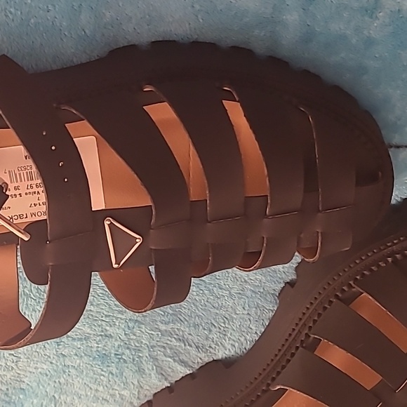 Platform Sandles - Picture 4 of 4